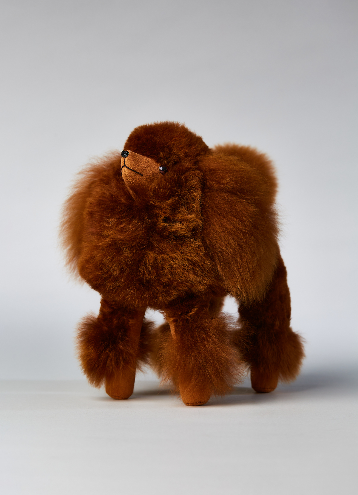 ST.MALO 秘魯工匠手工天然羊駝毛貴賓娃娃 23CM-2593PD-淺棕