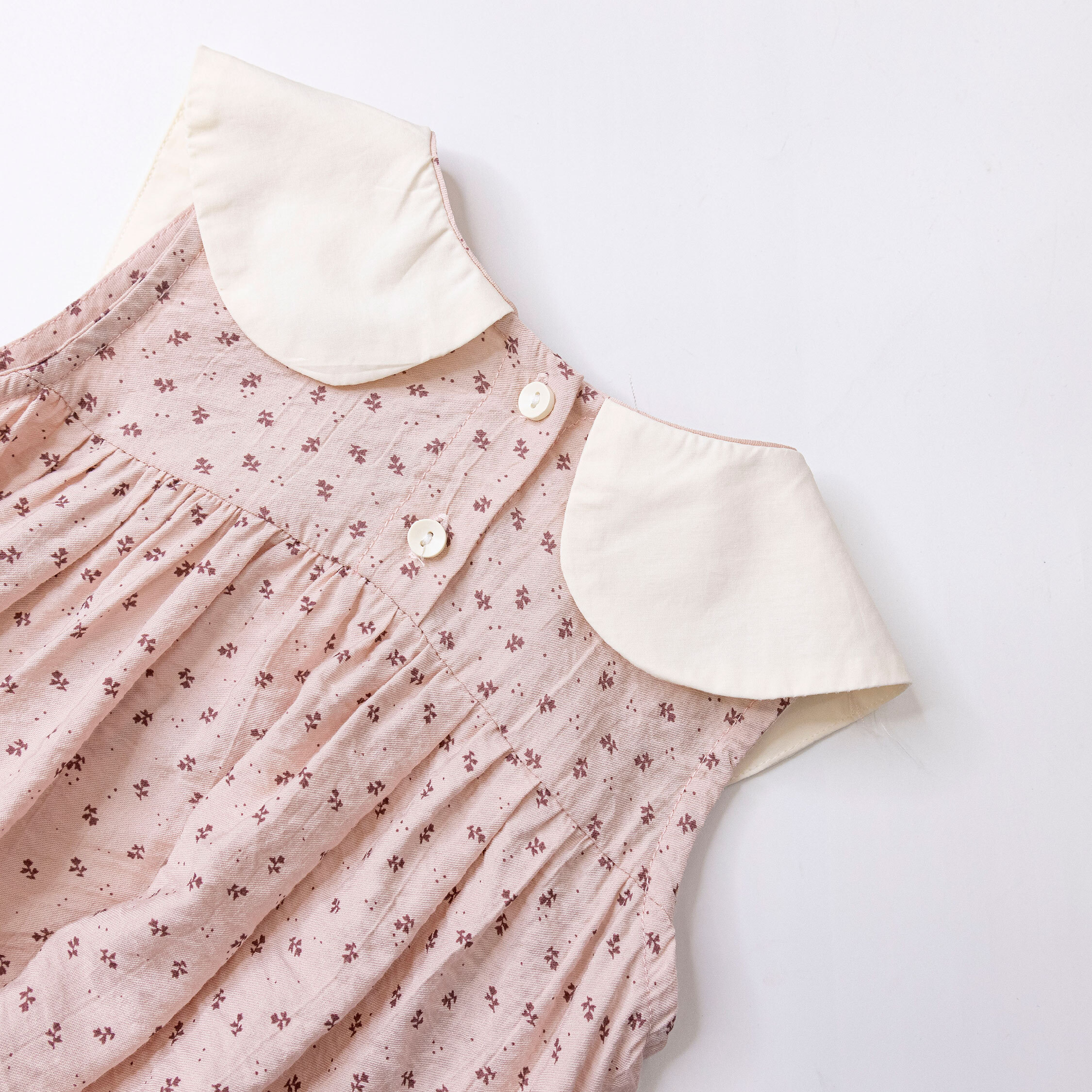 【H50586】可愛貓貓滿版碎花無袖洋裝