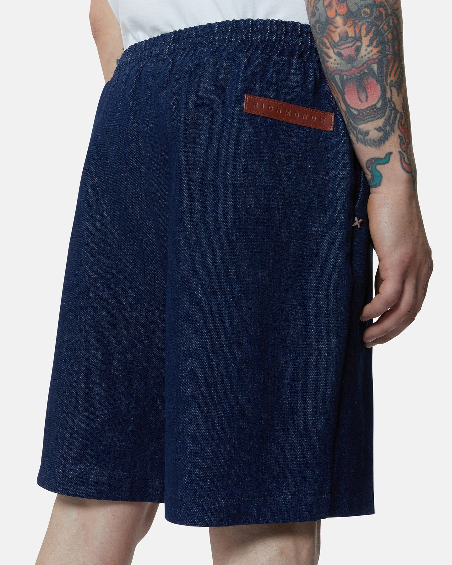 【RICHMOND X】抽繩休閒五分短褲