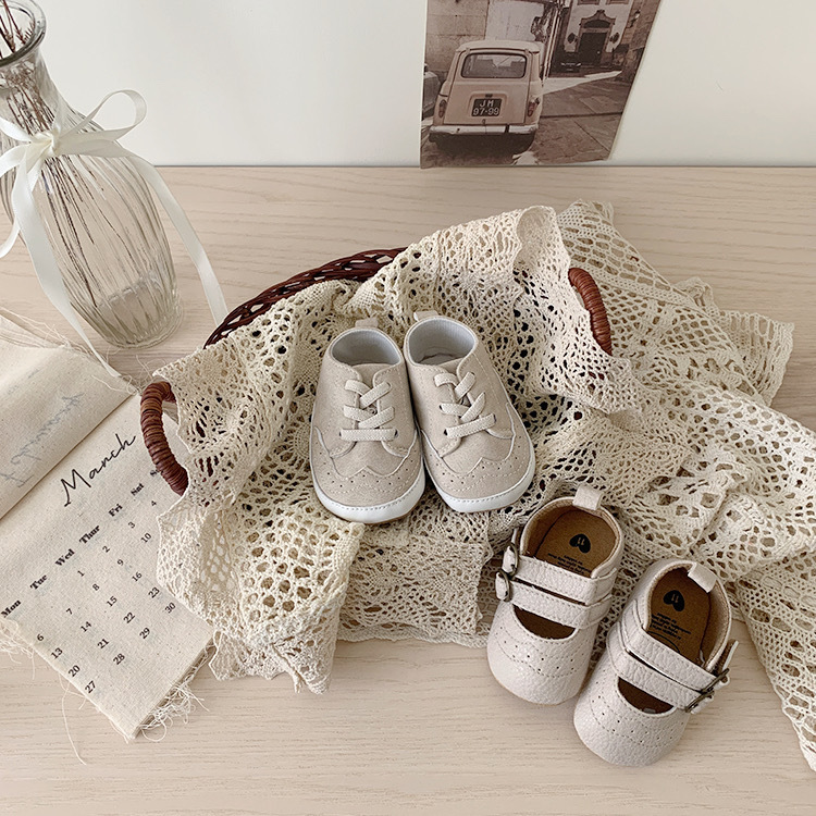 英倫雕花學步鞋