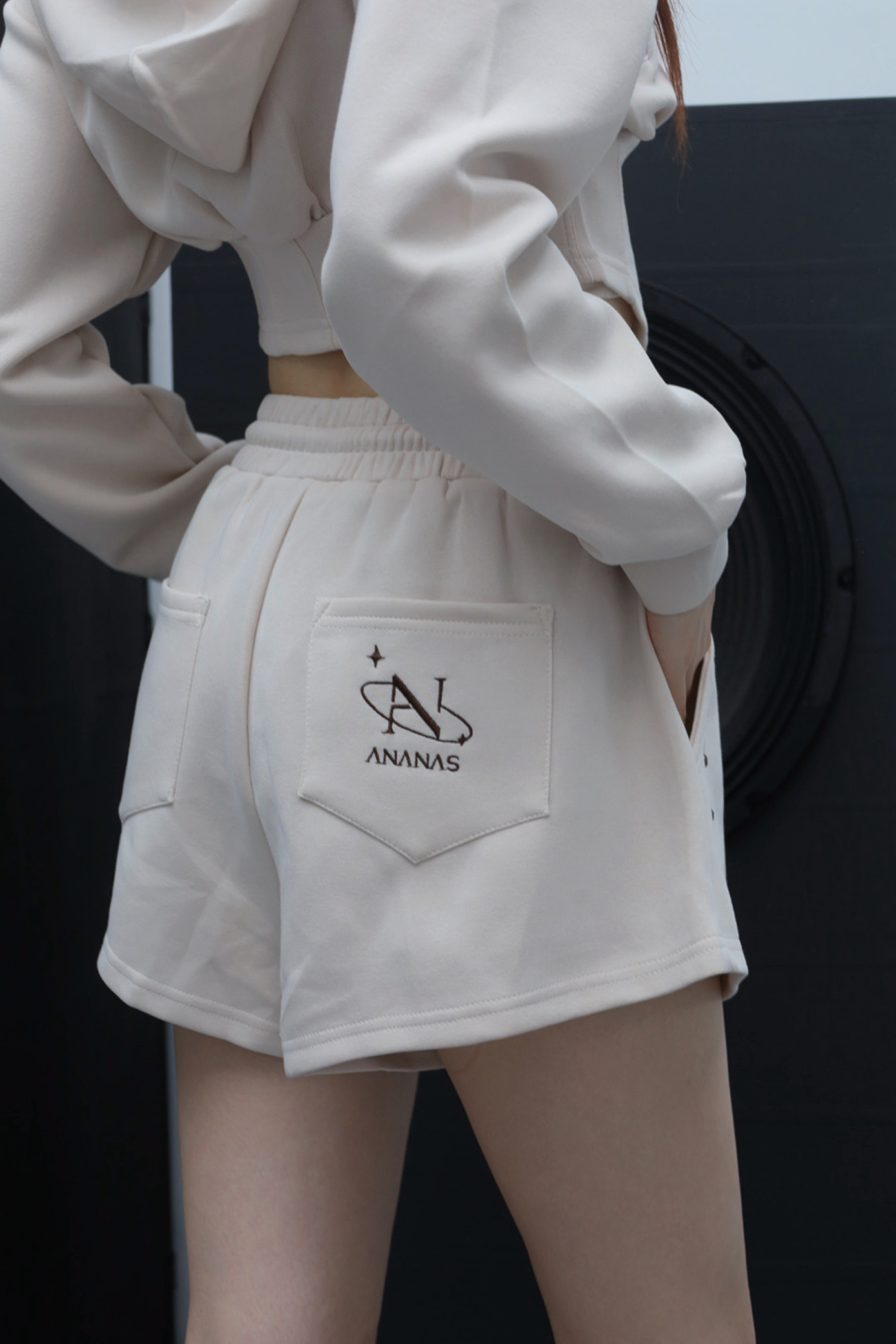 [ Ananas設計款✨] 品牌刺繡棉短褲