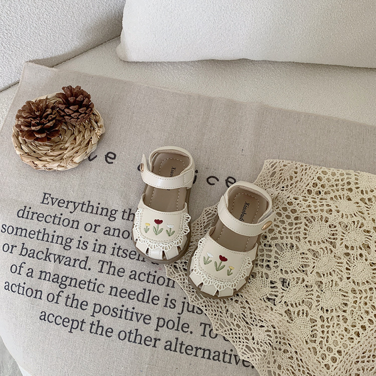 三朵小花包頭涼鞋