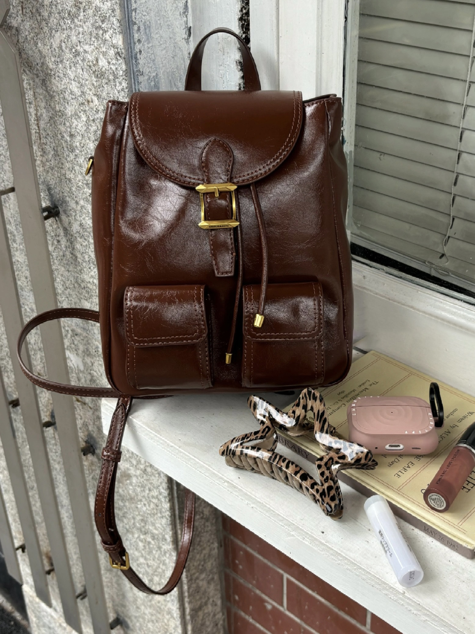 Charles & Keith Bryna 皮帶扣後背包 小CK 單肩包 / 預購