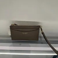 [S] MARC JACOBS CEMENT S176L03FA22-055 THE TOP ZIP WRISTLET WALLET LEATHER, 196611009416 (SMJ565)