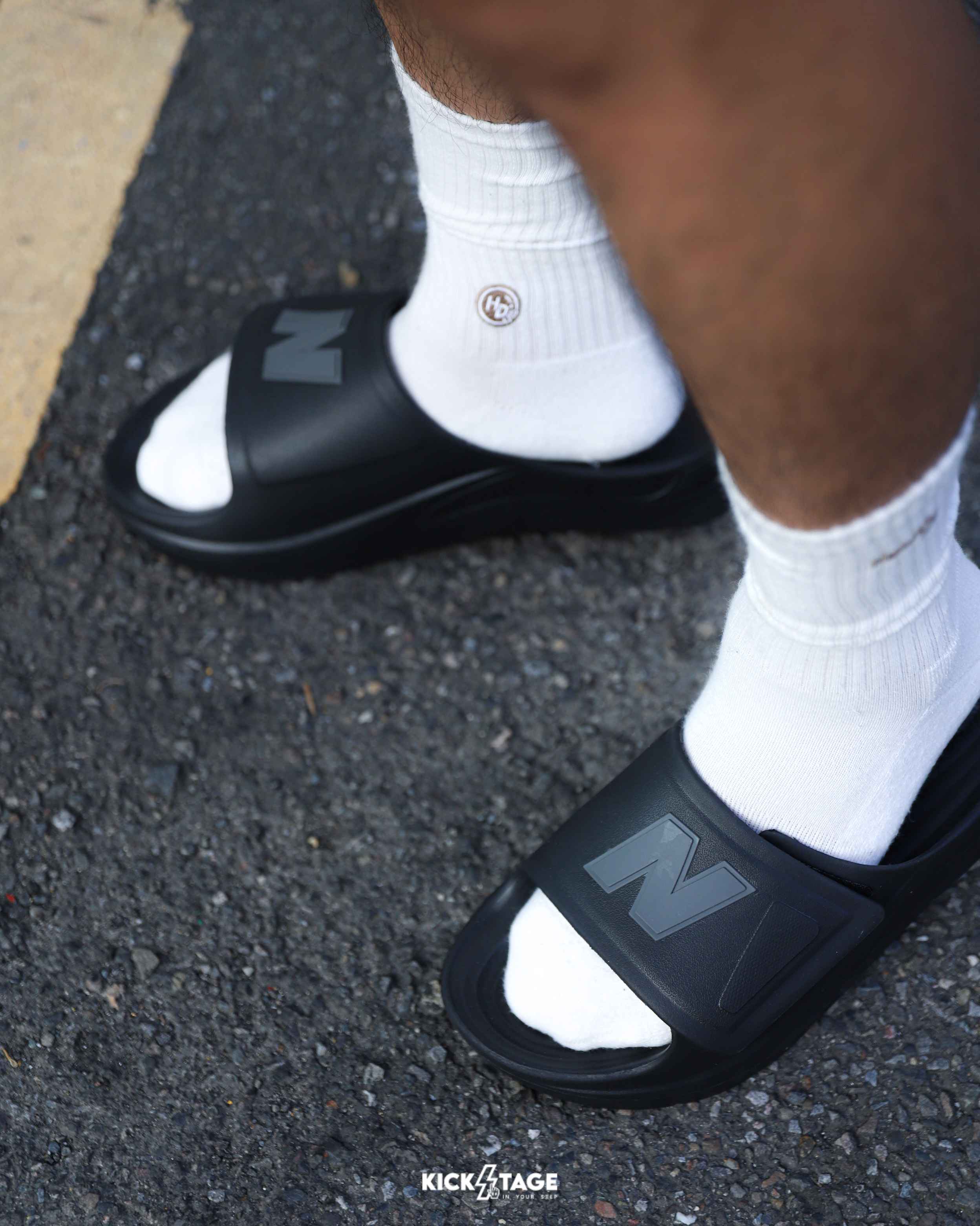 男鞋 NEW BALANCE 202XA VELCRO SLIDE 黑 NB 防水 美式復古 基本 拖鞋【SMASPTB1】