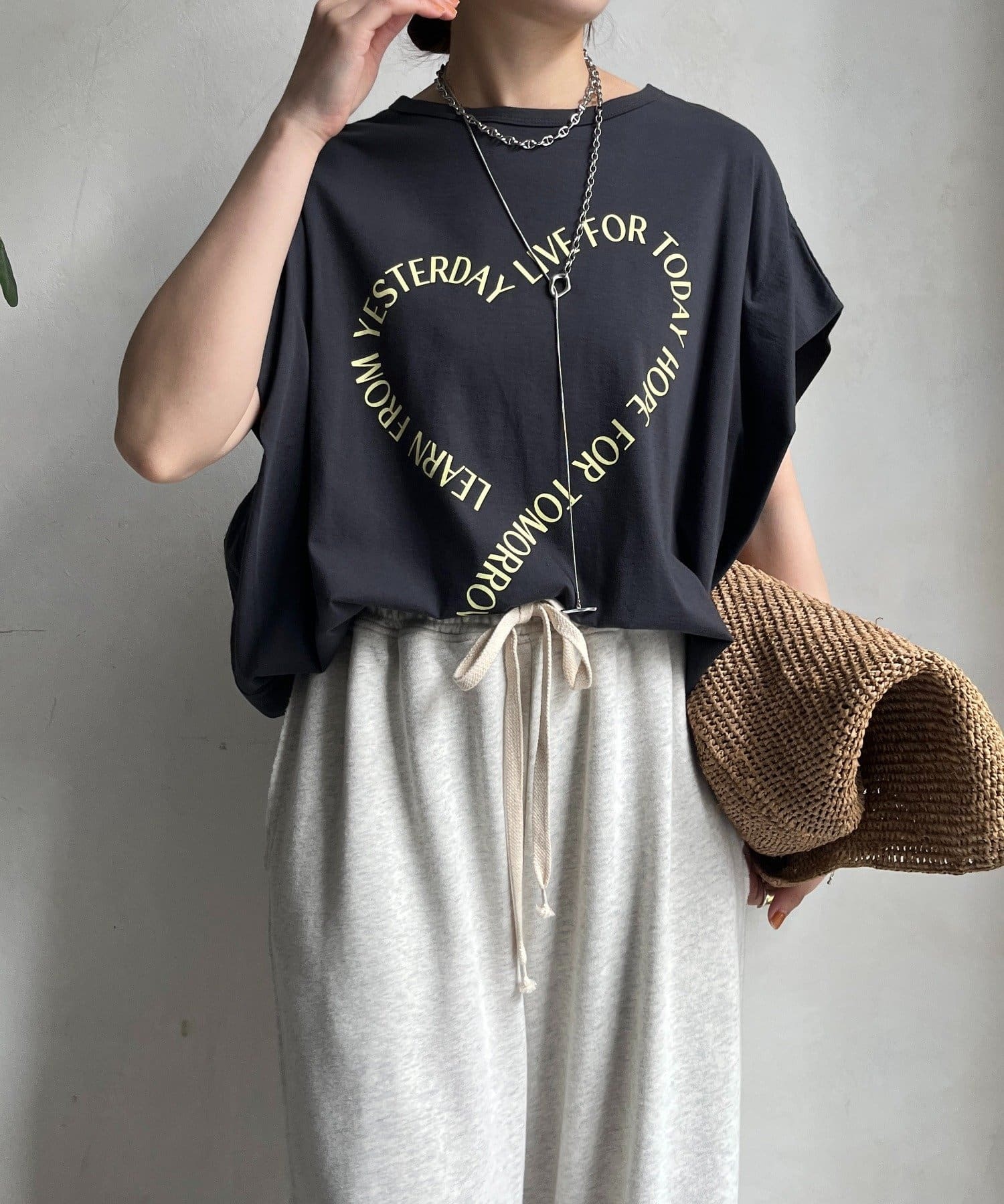 DOUDOU(ドゥドゥ)  【WEB限定】ハートタックスリーブTEE炭灰（DDZ1051406A0020）