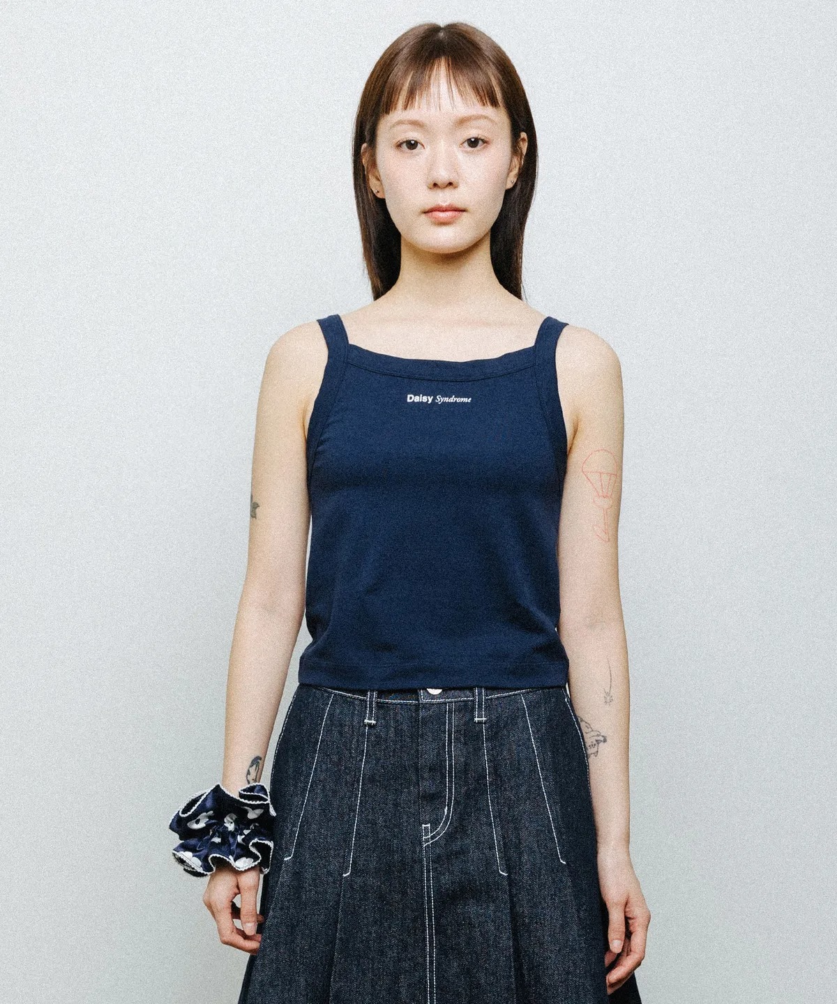 DAISY SYNDROME PIXEL SLEEVELESS