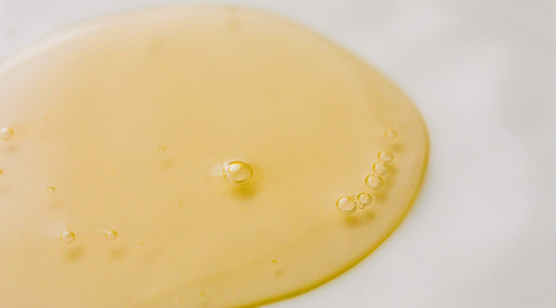 私密處的健康與陰道分泌物、氣味密切相關，白帶的顏色、質地與異味的變化，可能是身體發出的健康警訊。然而，許多女性因害羞或忽視這些問題，導致感染加重或影響生活品質。