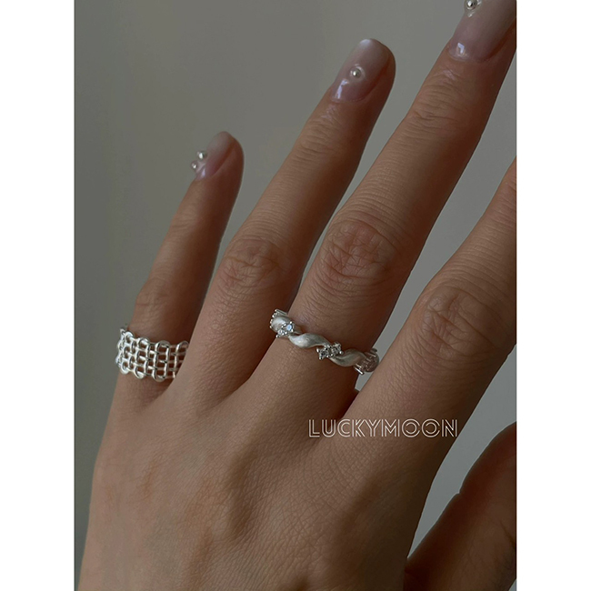 💋新品 銀色扭結曲線鑲鈷石戒指-預購(實品照)