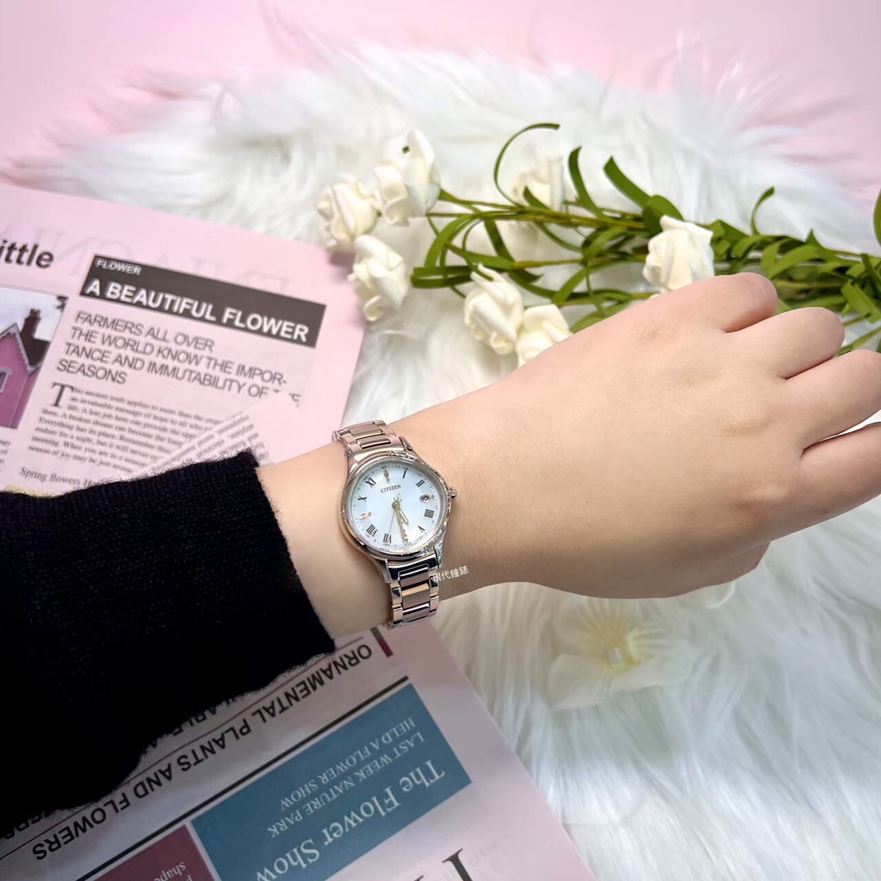 【CITIZEN 星辰】XC系列 SAKURA PINK 輕奢光 光動能鈦金屬電波ES9497-96A 27mm 現代鐘錶