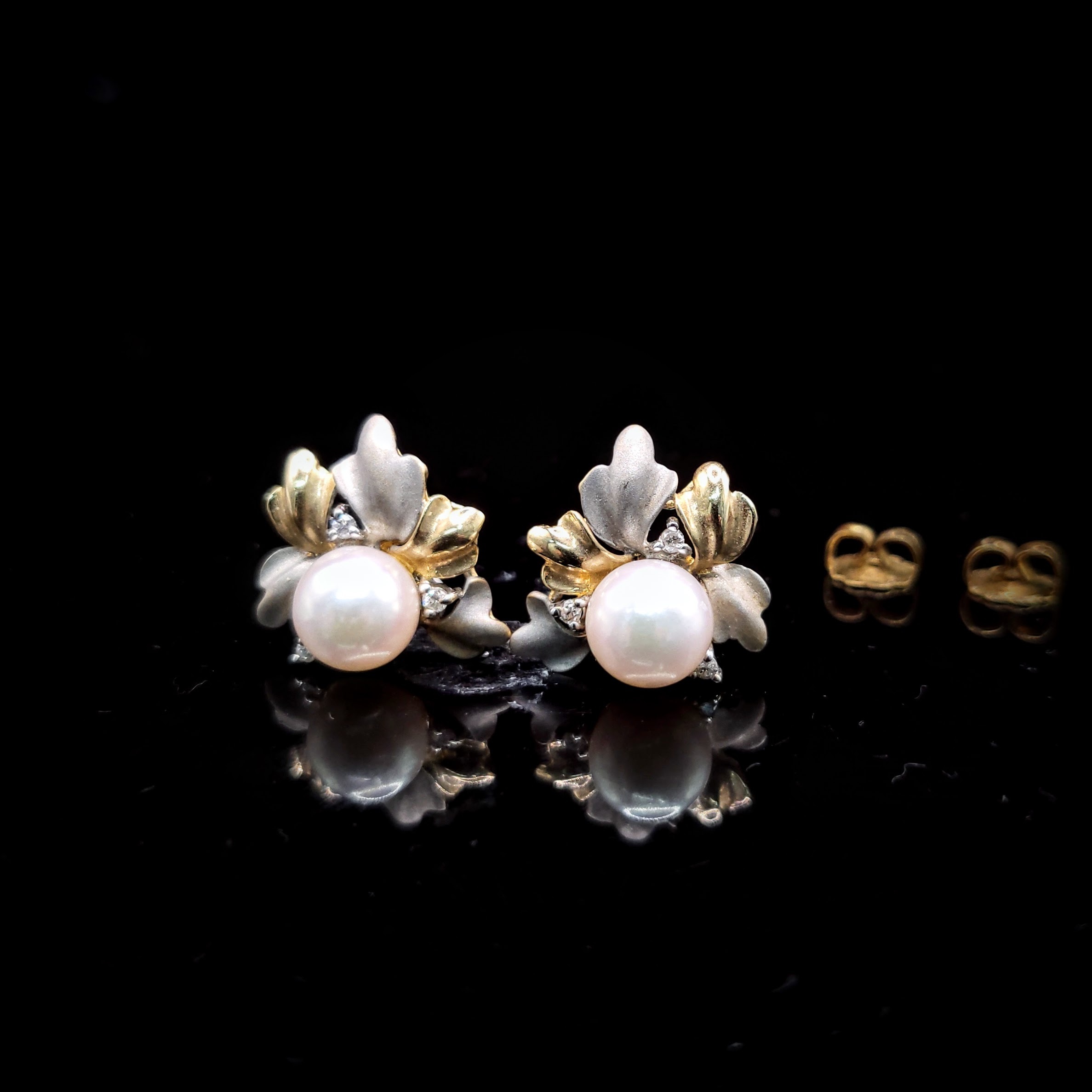 14K Gold Pearl Earrings