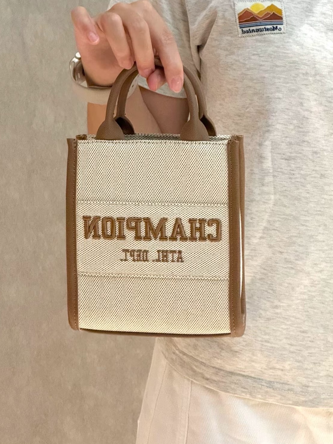 CHAMPION 撞色刺繡托特包