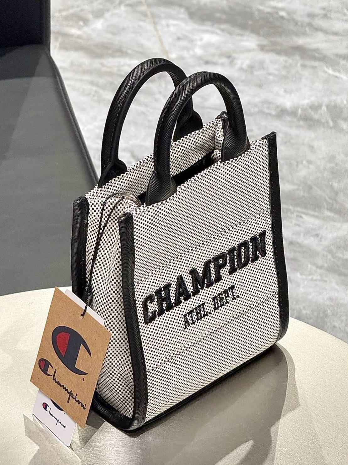 CHAMPION 撞色刺繡托特包