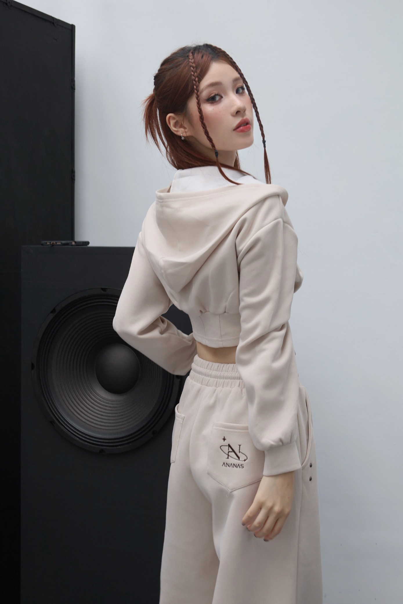 ANANAS品牌外套＋短褲＋長褲組合