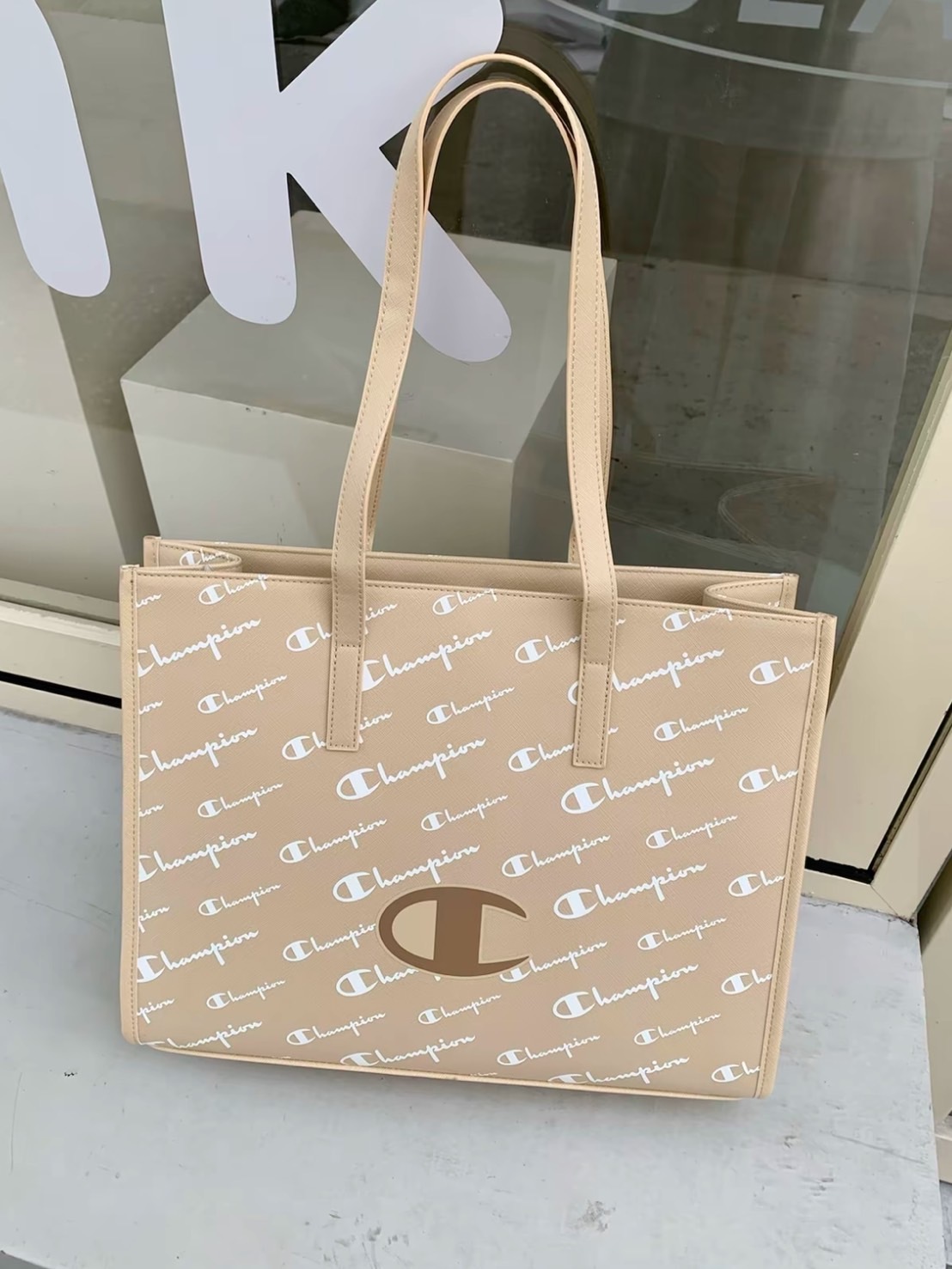 CHAMPION 滿版托特包