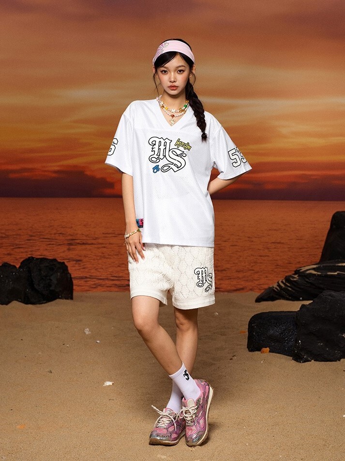 STK x MEDM聯名 SmallTownKid 塗鴉女郎 球衣短袖 T