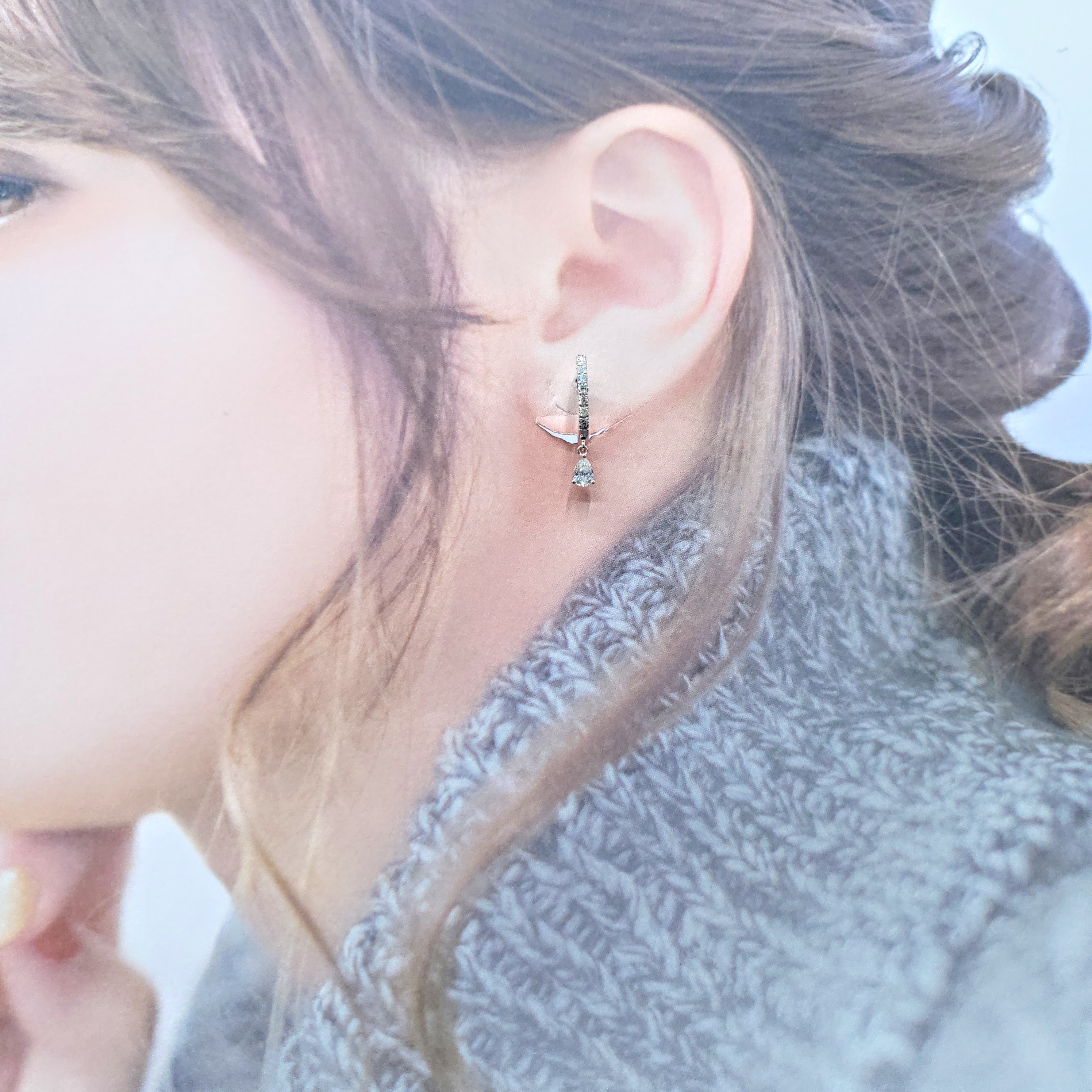 18K White Gold 0.65ct Pear Shaped Diamond Drop Earrings