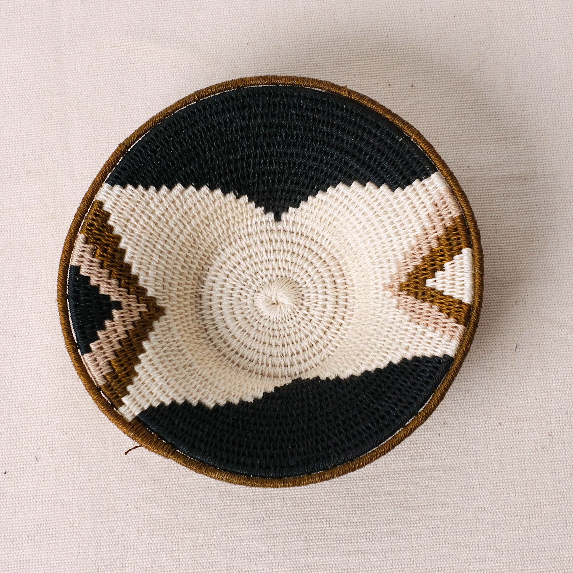 龍舌蘭編織盤｜編號 42 - 小｜史瓦帝尼