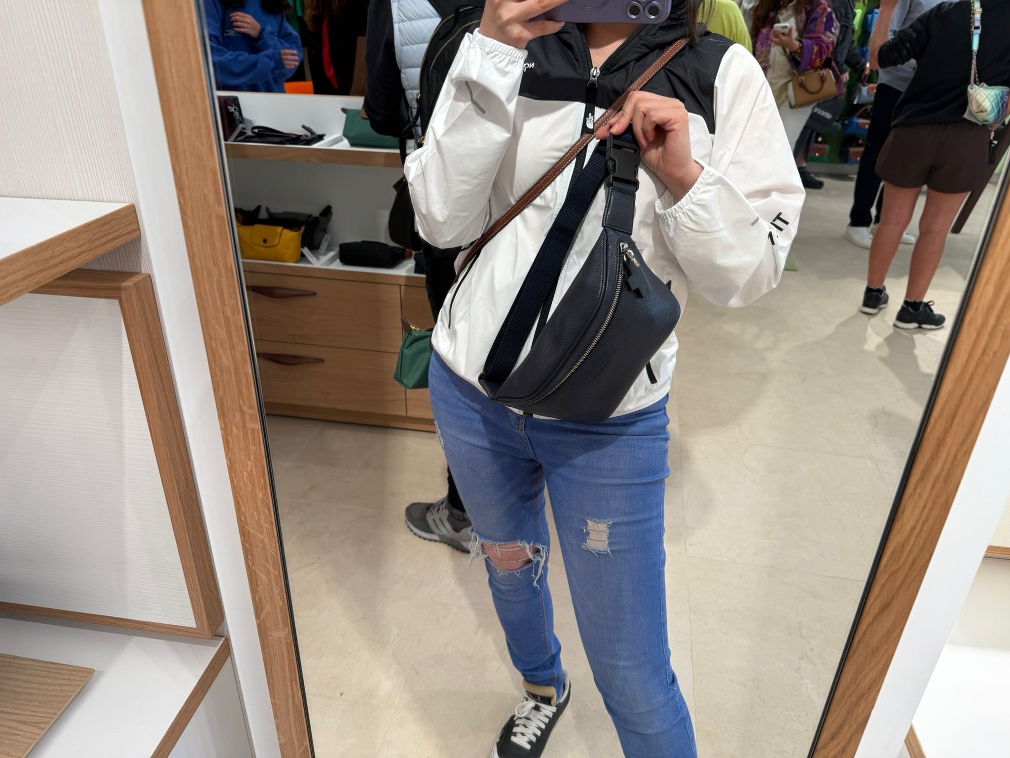 Longchamp leather bumbag Black 20045