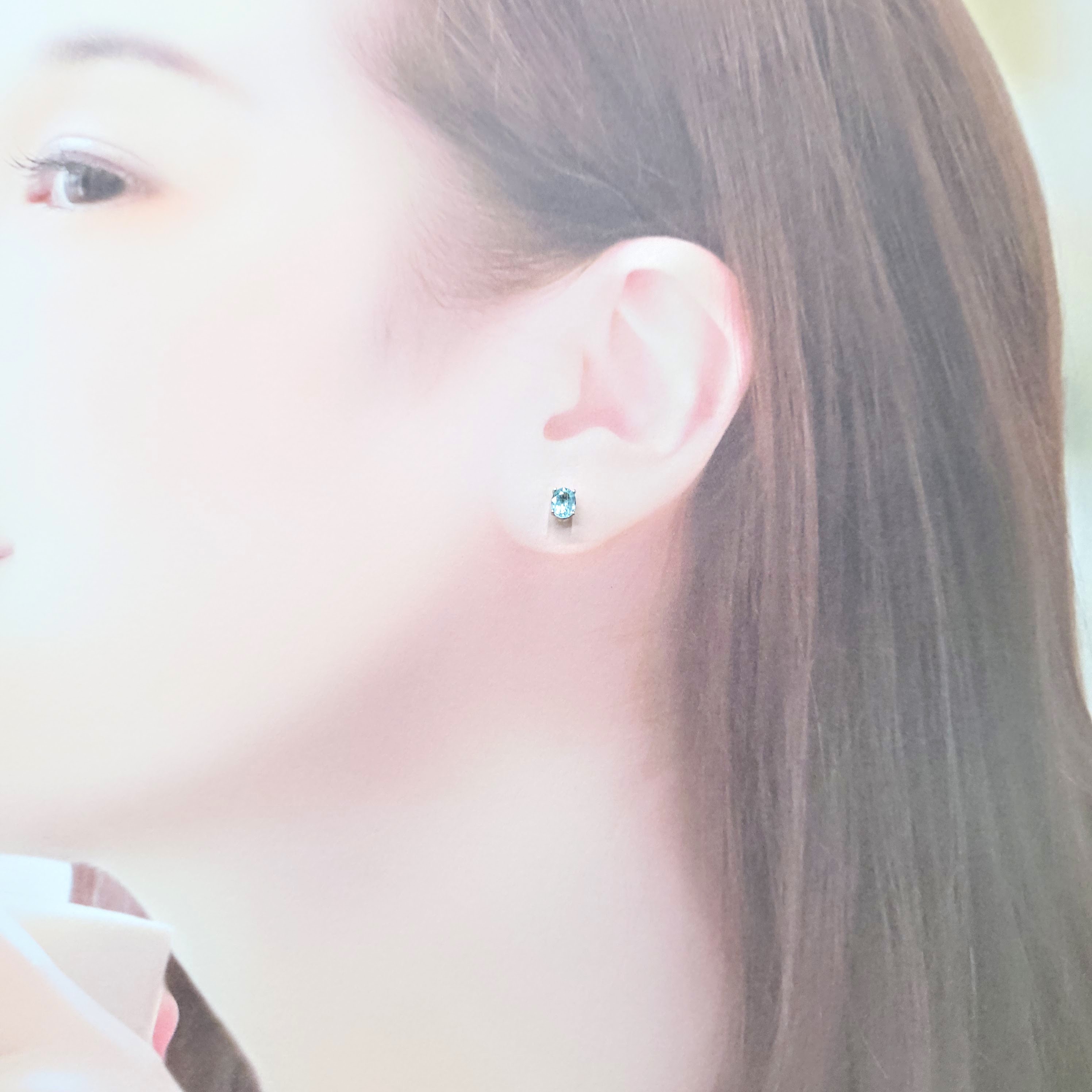 18K White Gold 0.64ct Paraiba Earrings