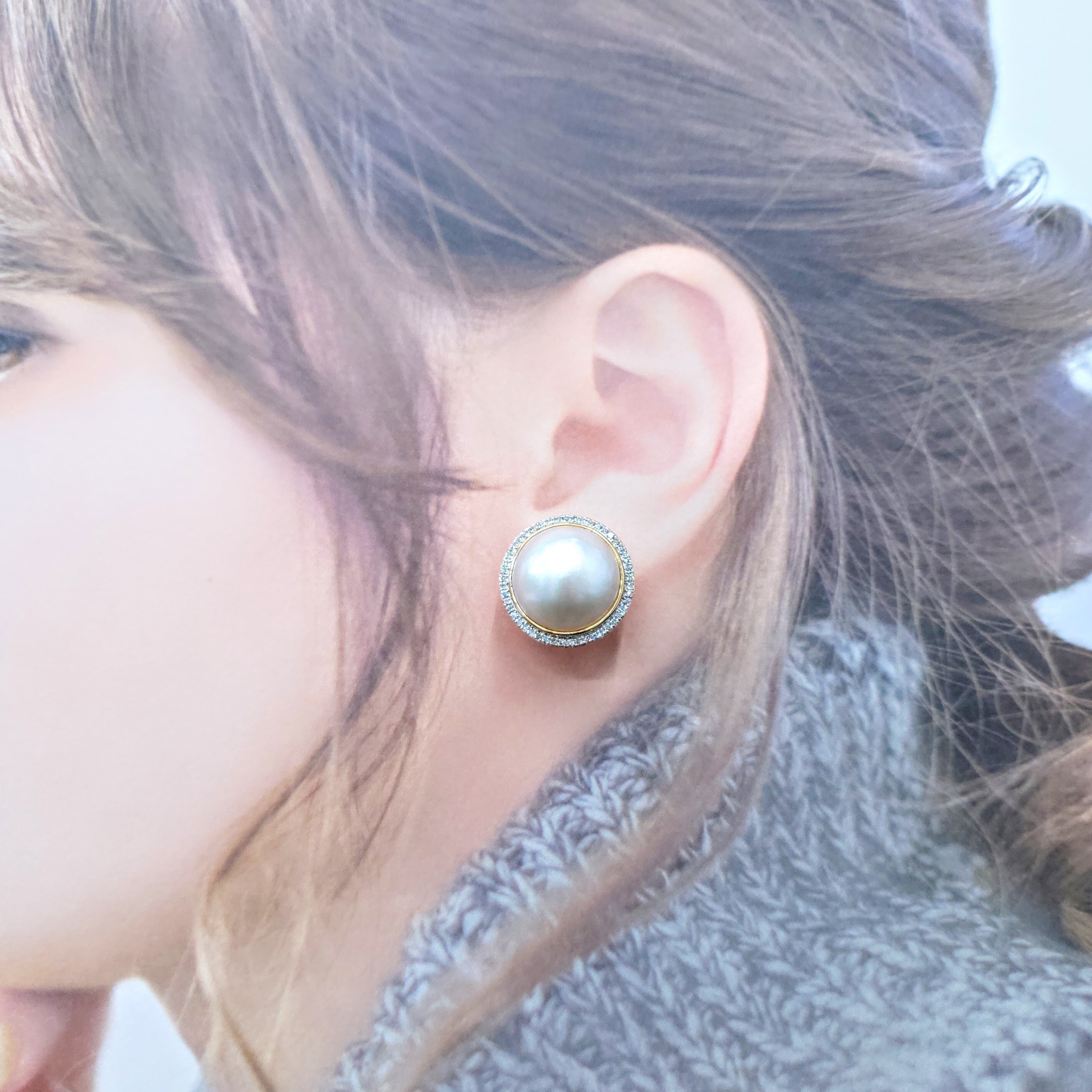 18K Gold 0.20ct Diamond and Mabe Pearl Earrings