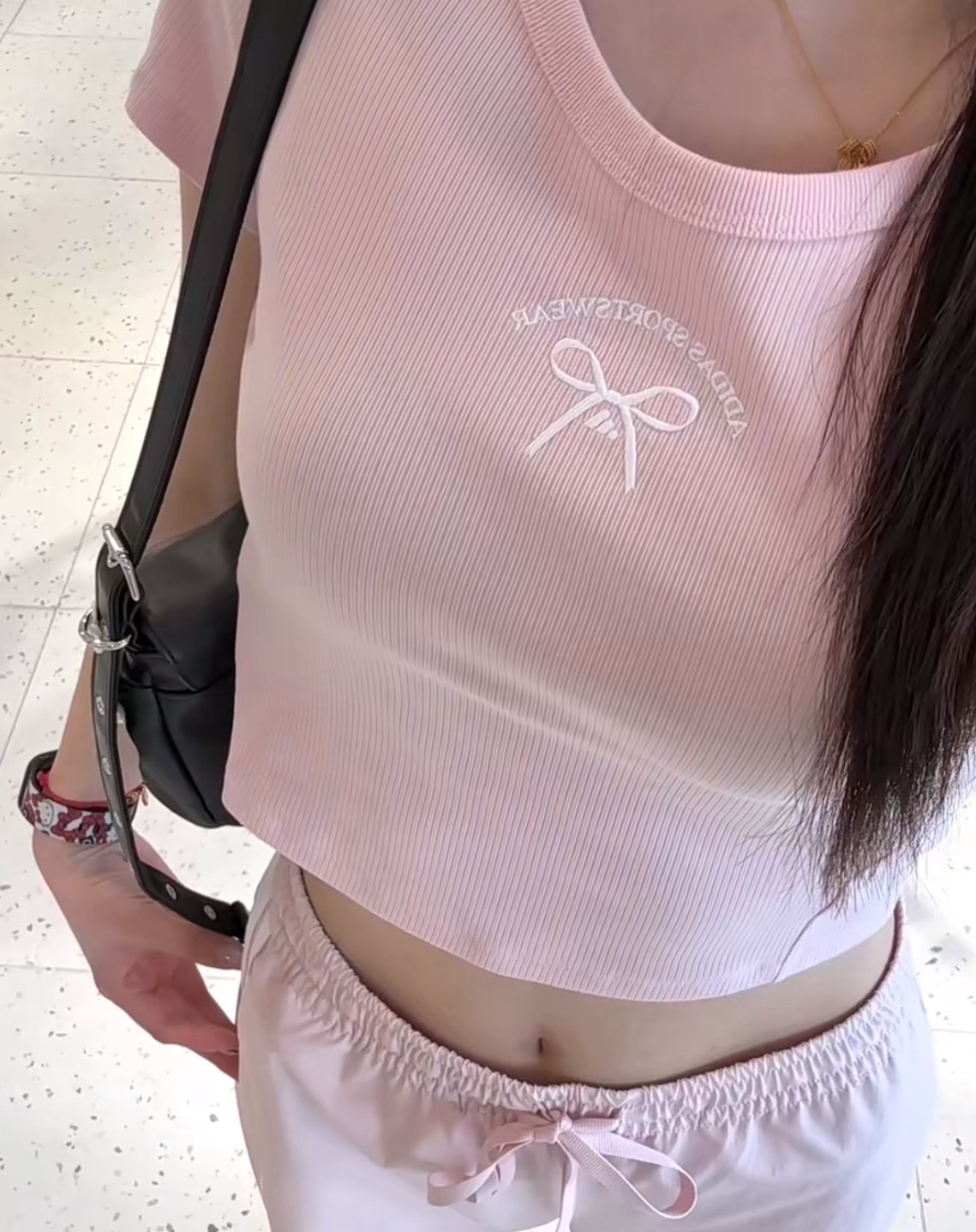 <糖分超標>ADIDAS 粉色短版蝴蝶結上衣🎀