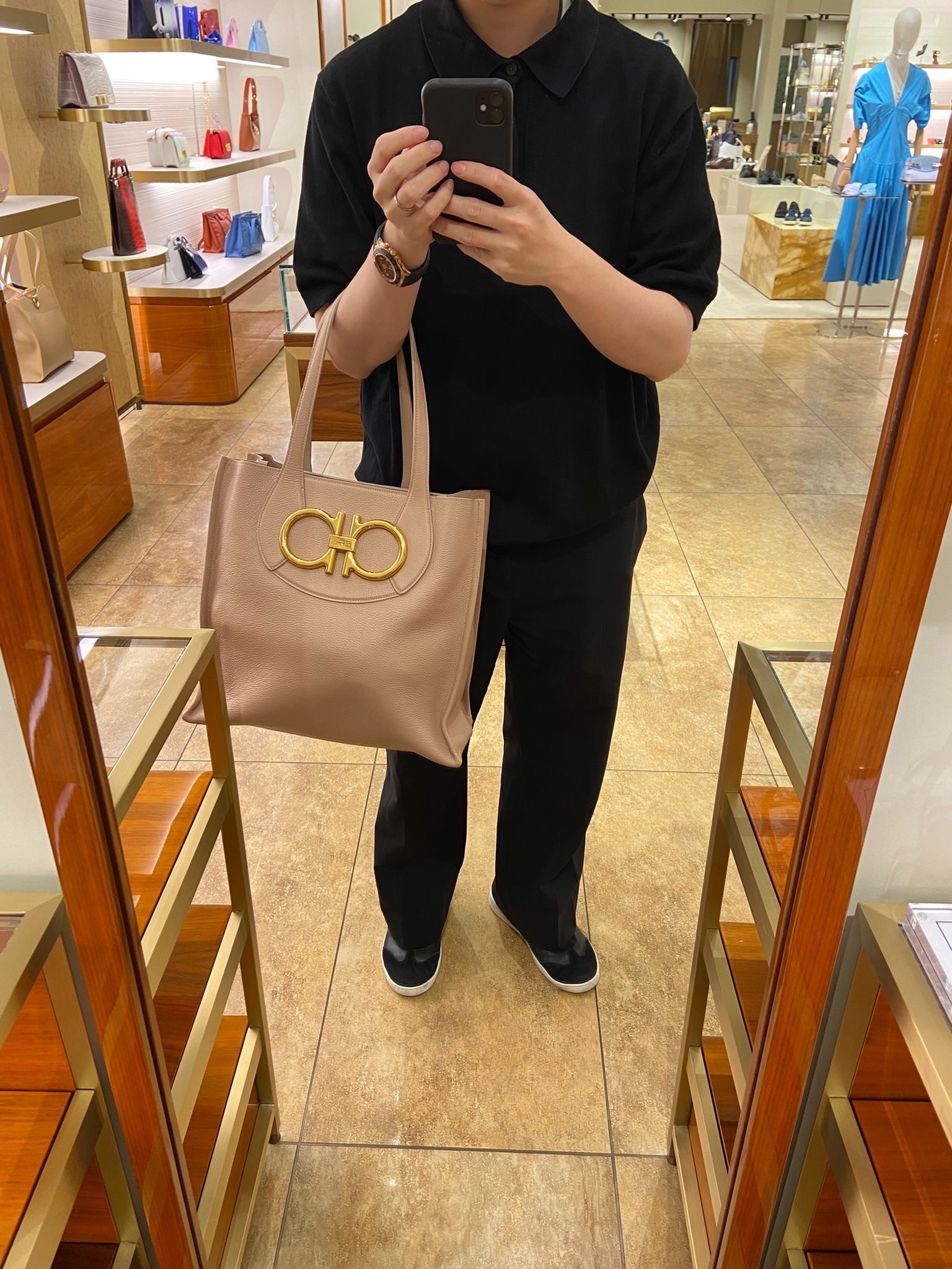 Salvatore Ferragamo leather tote bag 2 colors