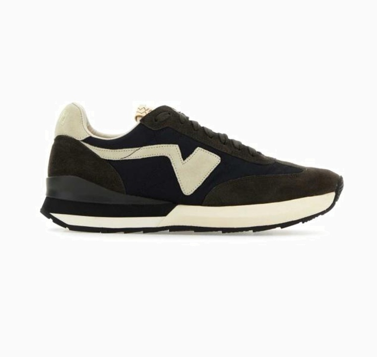 ON SALE: VISVIM FKT RUNNER - BLACK SIZE 8.5 PRE ORDER ITEM (預訂中)