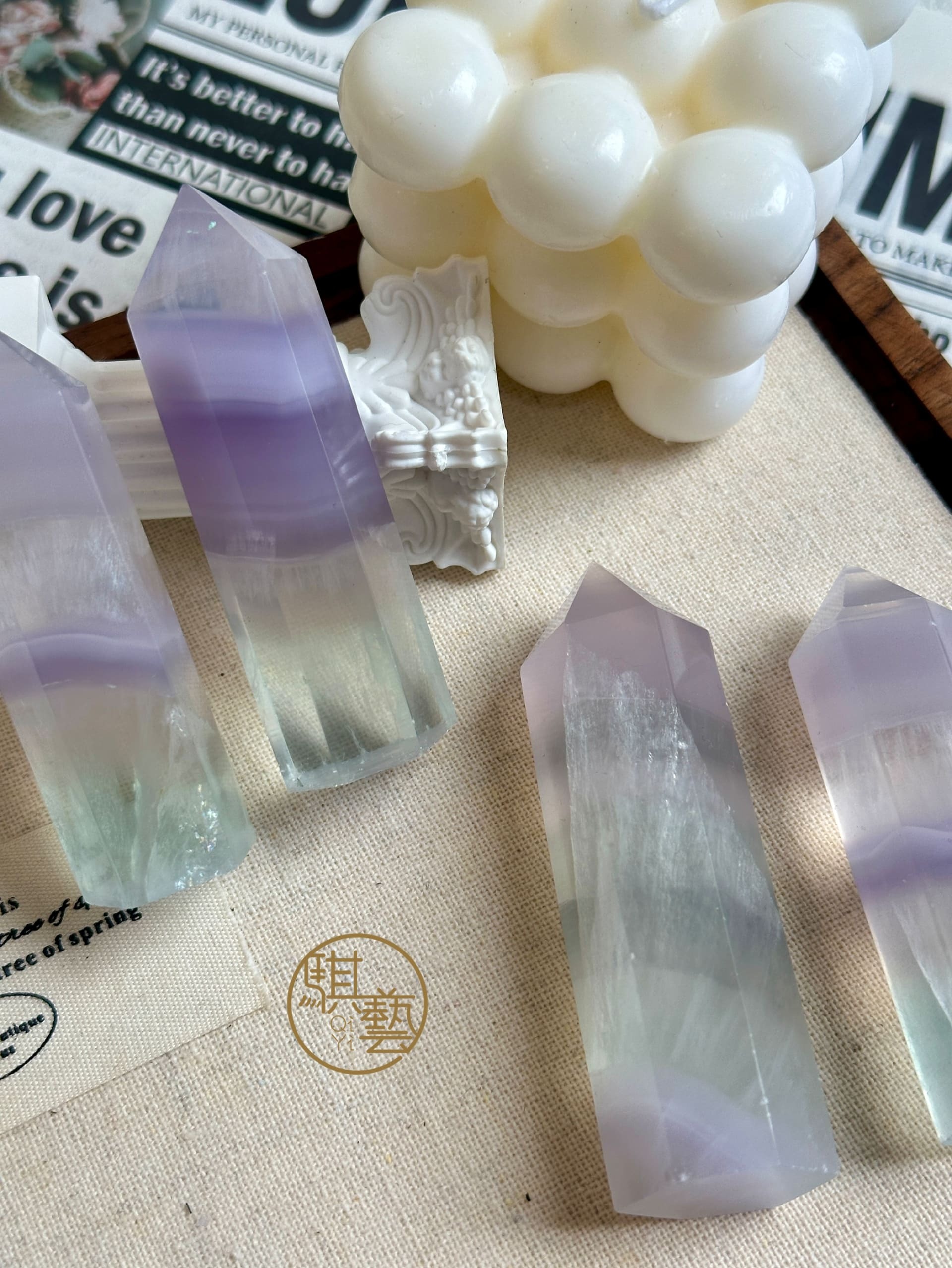 糖果螢石柱｜繽紛療癒舒壓能量水晶 擋煞守護 釋放壓力與安定情緒