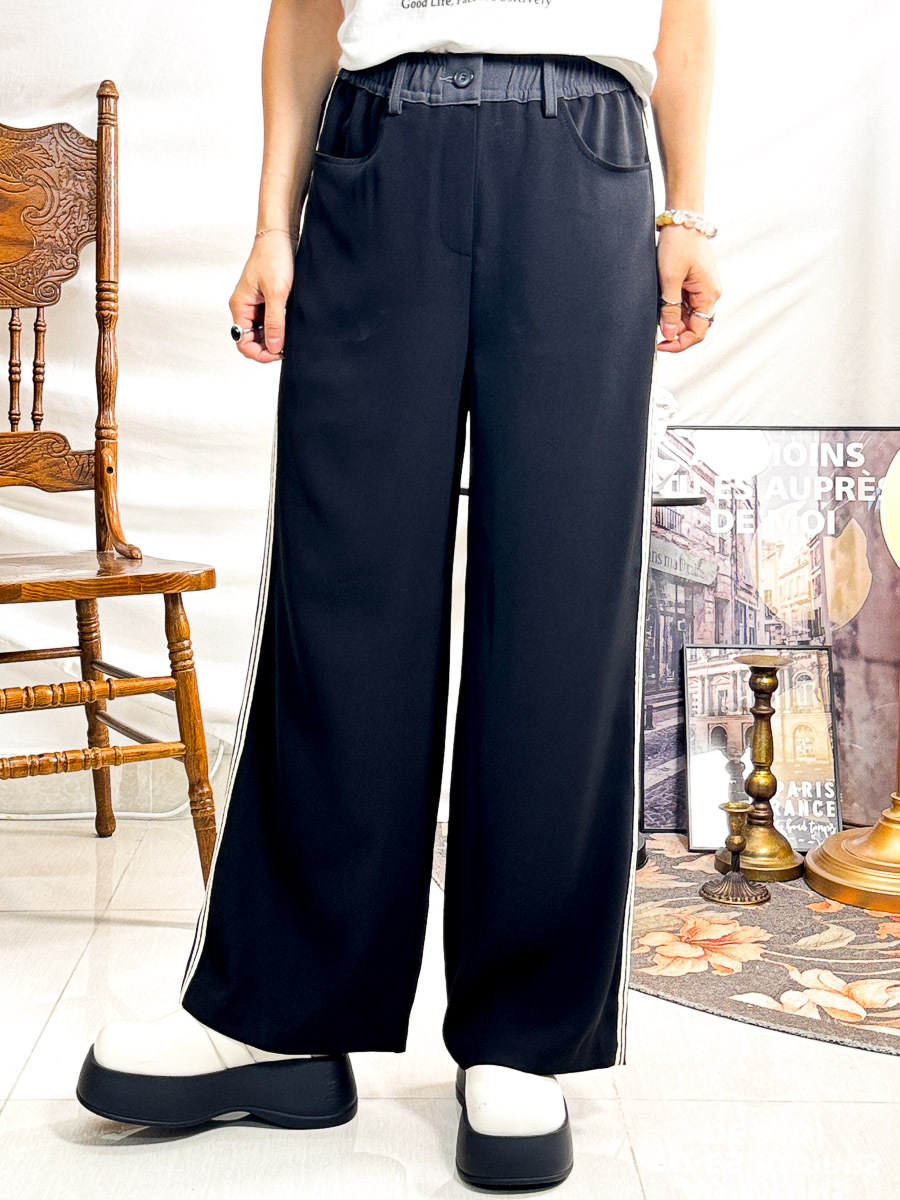 size S 【5折起 Summer Sale】 橡根腰扣鈕．腰位拼色．兩旁織帶．滑滑料直腳褲【不設退換】【因SUMMER SALE訂單較多，需要7-10個工作天才安排出貨】