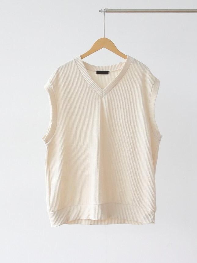 V領淨色暗直紋背心 Not-043V