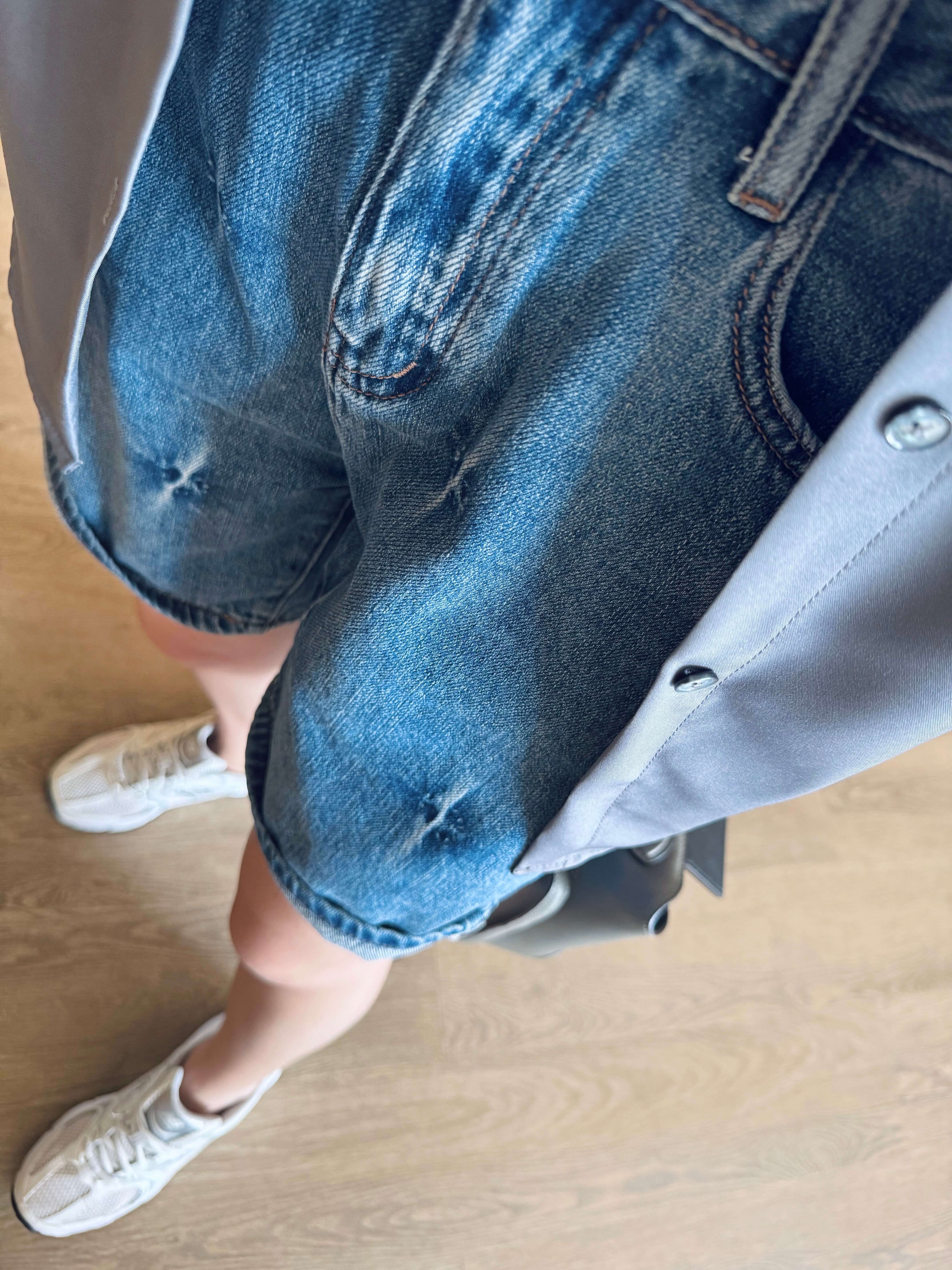 Washed Printed Denim Shorts_JE246L01