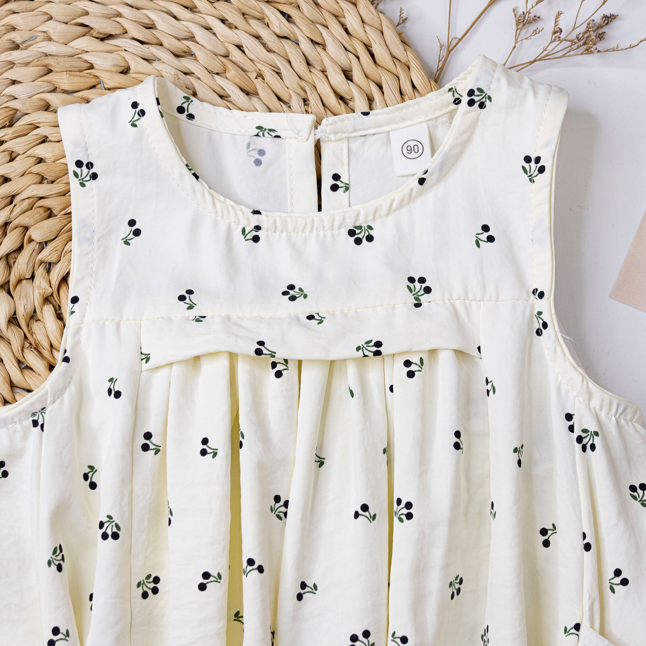 【H50527】滿版櫻桃側口袋設計洋裝