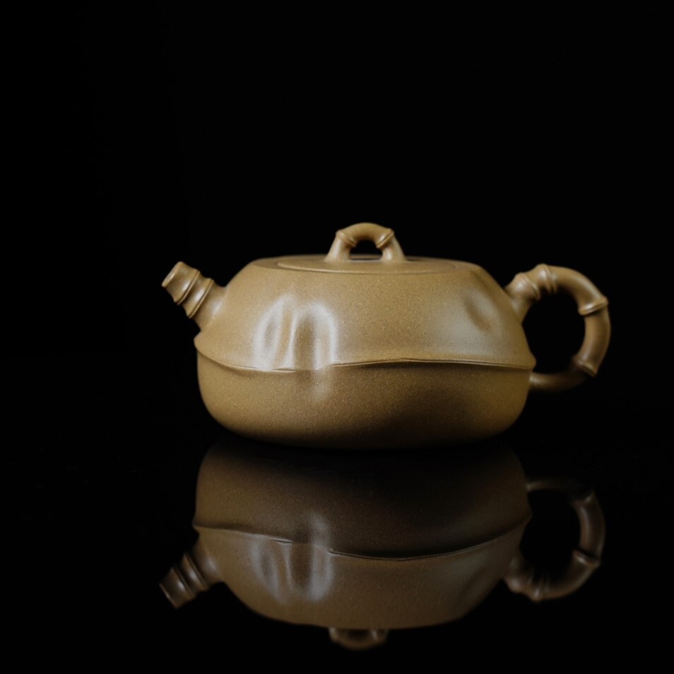 【錦竹】-- 一抔段泥，承自然之韻； 一把壺中，見竹影清風。