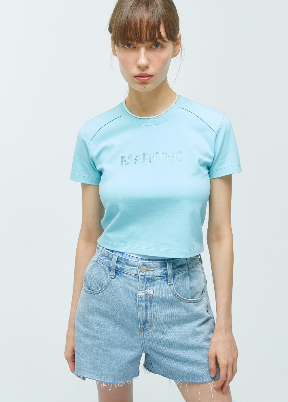 【零碼】MARITHE W HOTFIX LOGO CROP TOP 小鑽石短版上衣 1MG23STS125