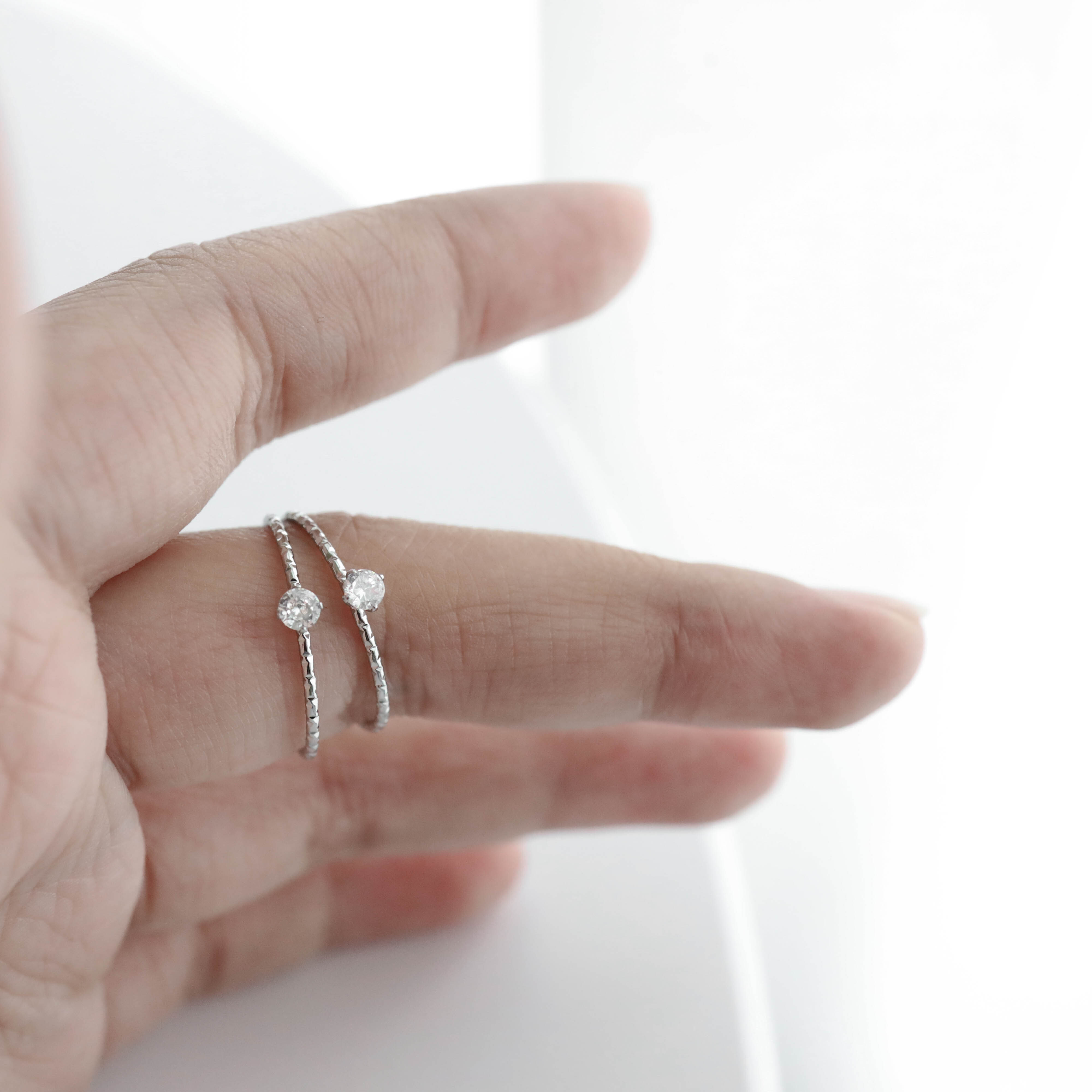 不怕水氣質圓鑽鋼戒