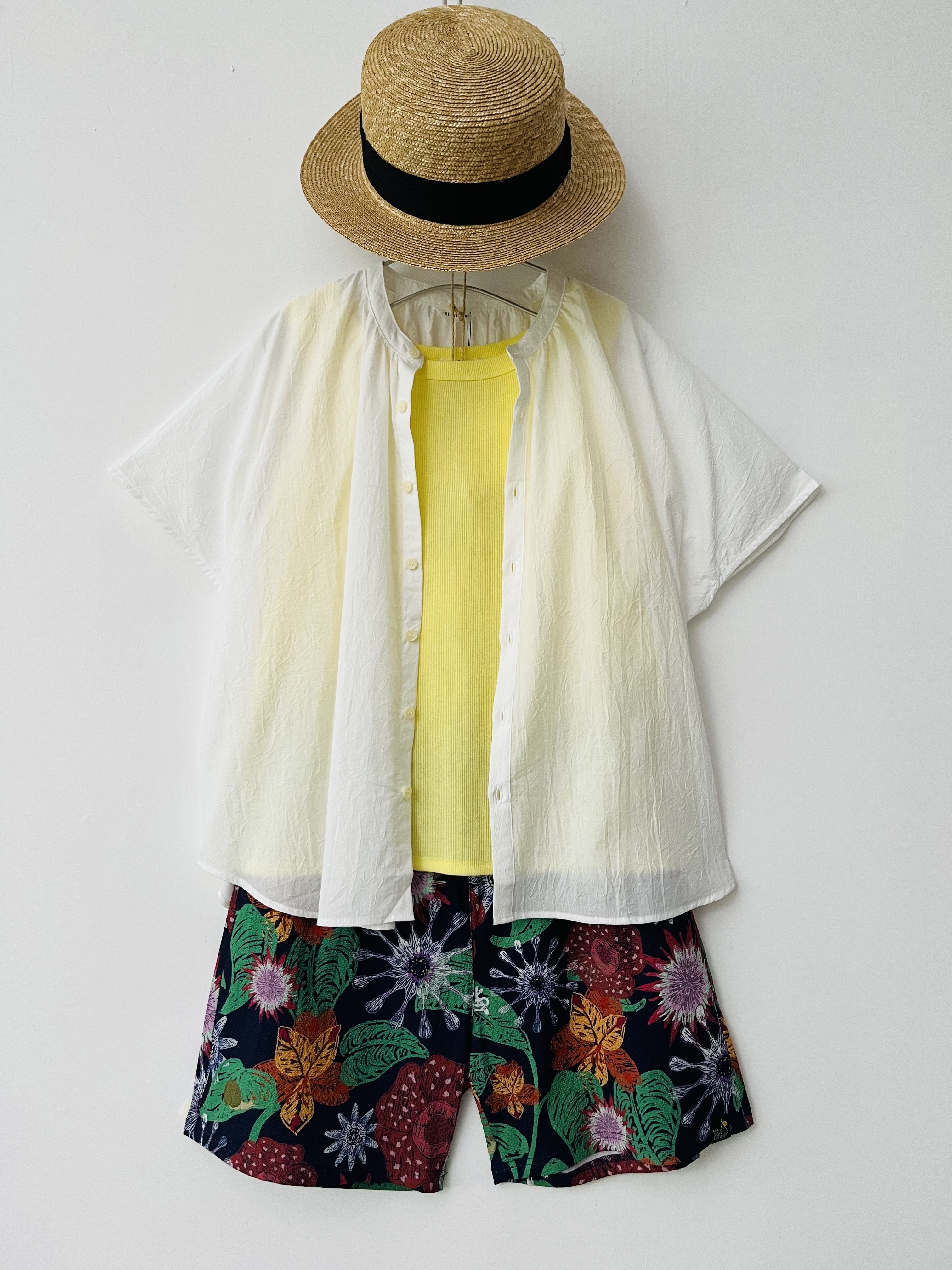 紫藍色花花短褲