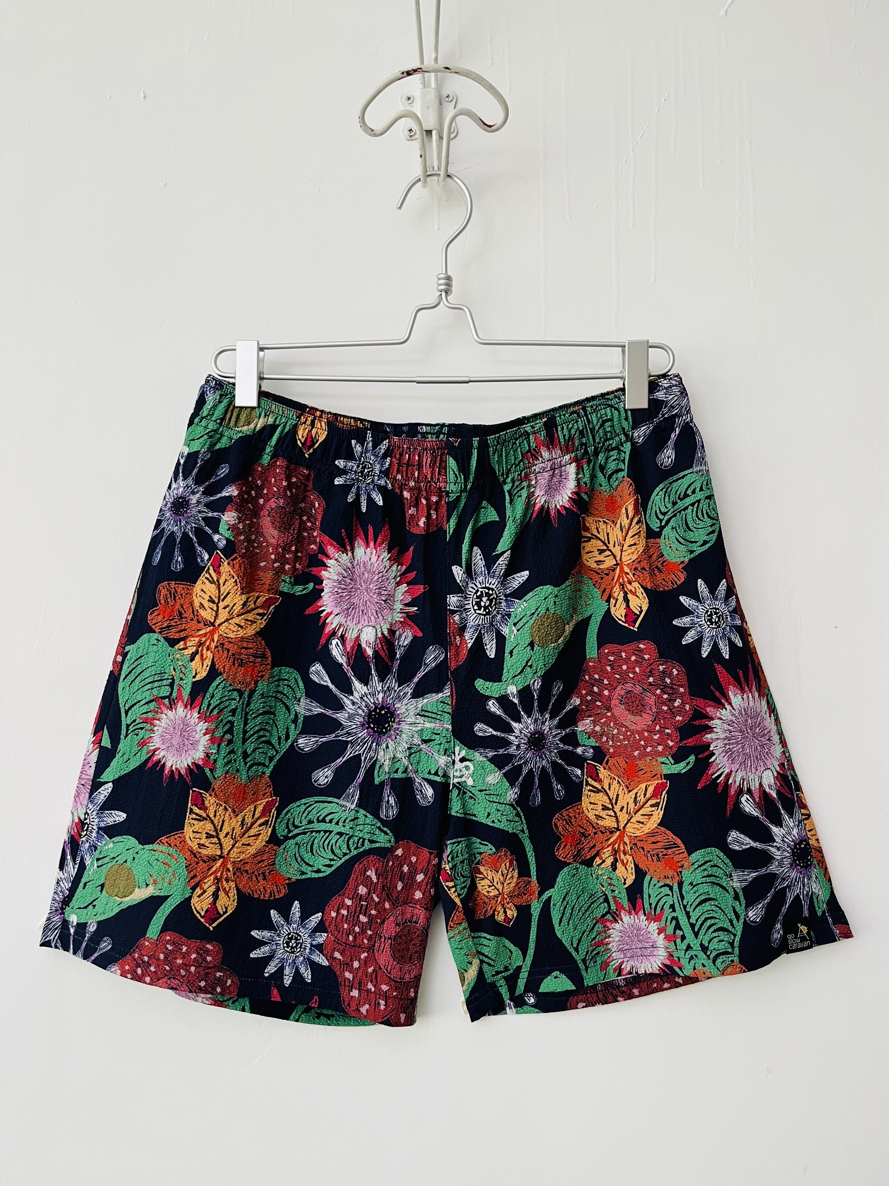 紫藍色花花短褲