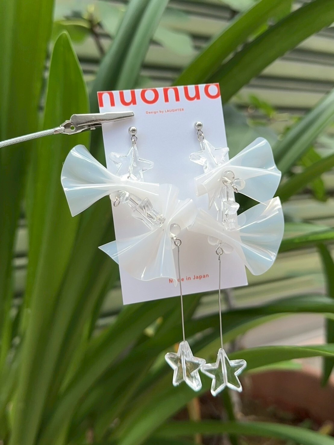 [LAUGHTER] 白色耳夾 NO.268