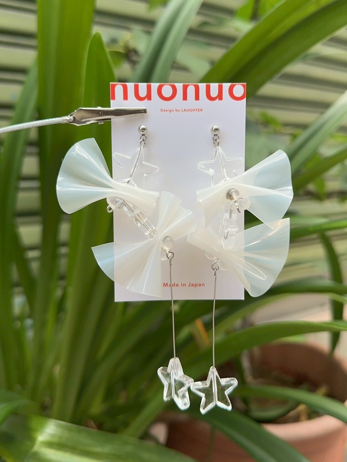 [LAUGHTER] 白色耳夾 NO.268