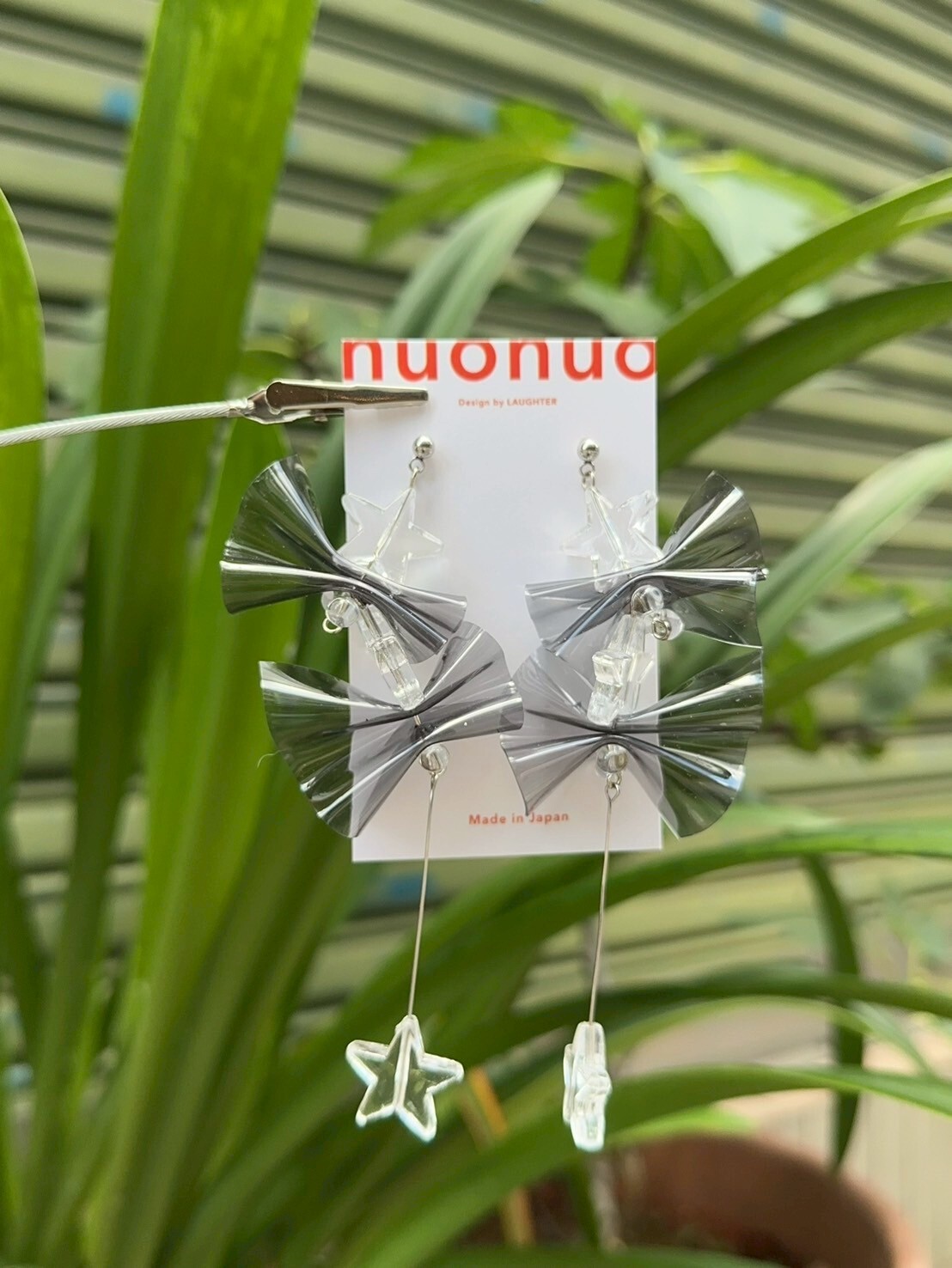 [LAUGHTER] 黑色耳針 NO.264