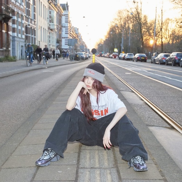 NEW BALANCE M1000 NB “ DARK ICE WINE" 復古銀紫 銀灰 紫黑 黑色 未來感 千禧 男女鞋 M1000EGY IU同款 李知恩 金冬天 aespa Winter / 調貨