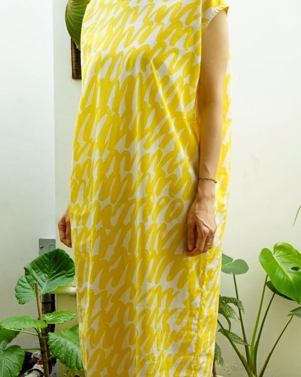 芥黃筆觸棉質洋裝