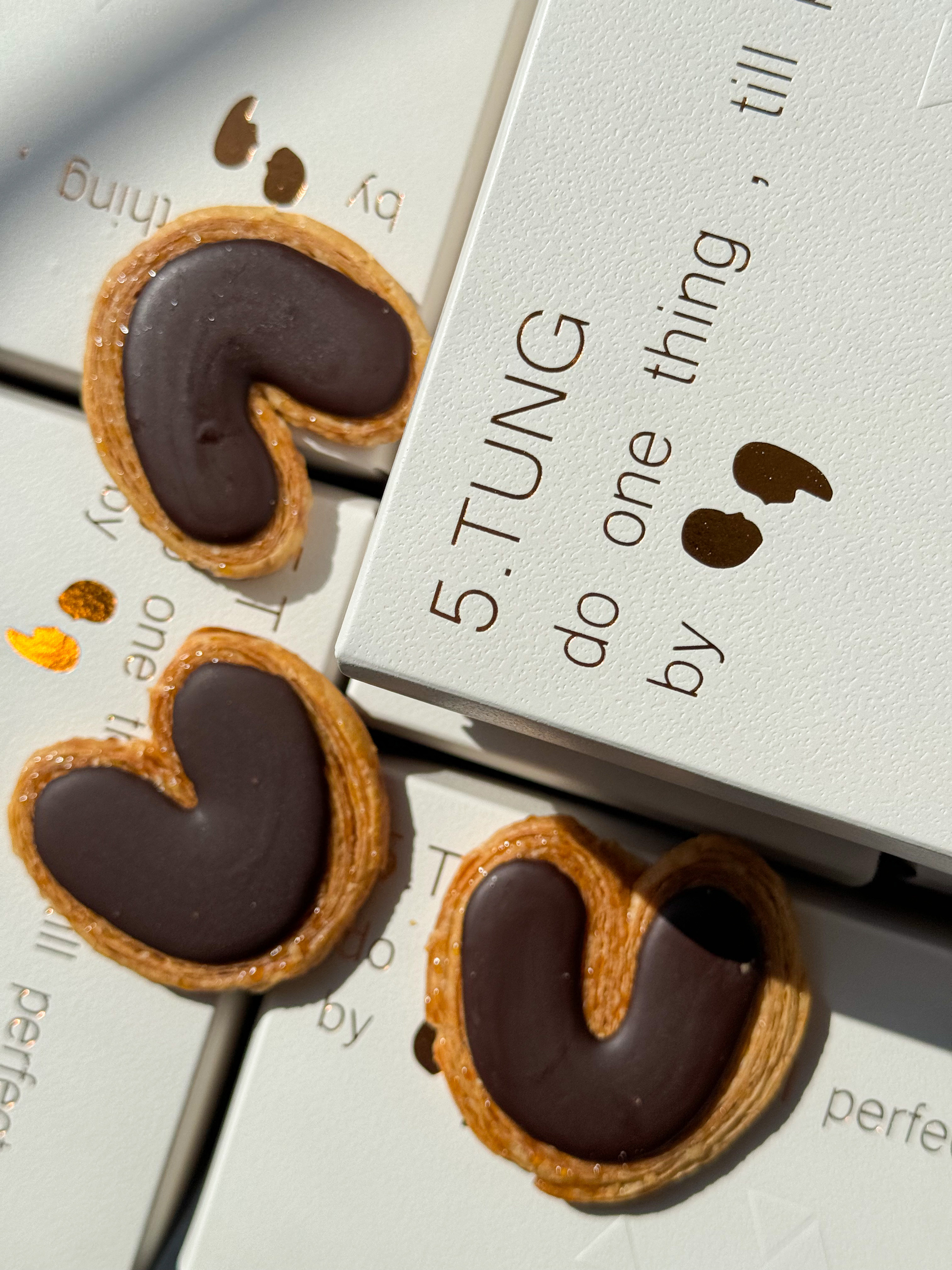 法芙娜轉烤蝴蝶餅系列