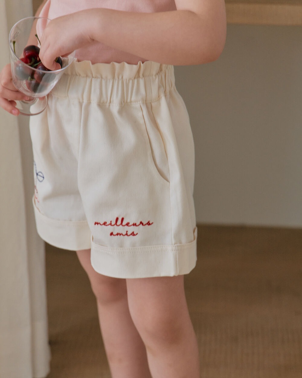 [7月第三週出貨]-櫻桃刺繡短褲｜奶油色