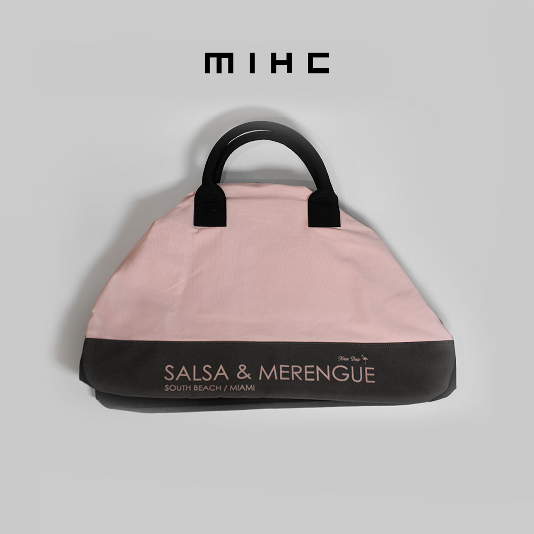 Knee Deep 衣物袋 粉