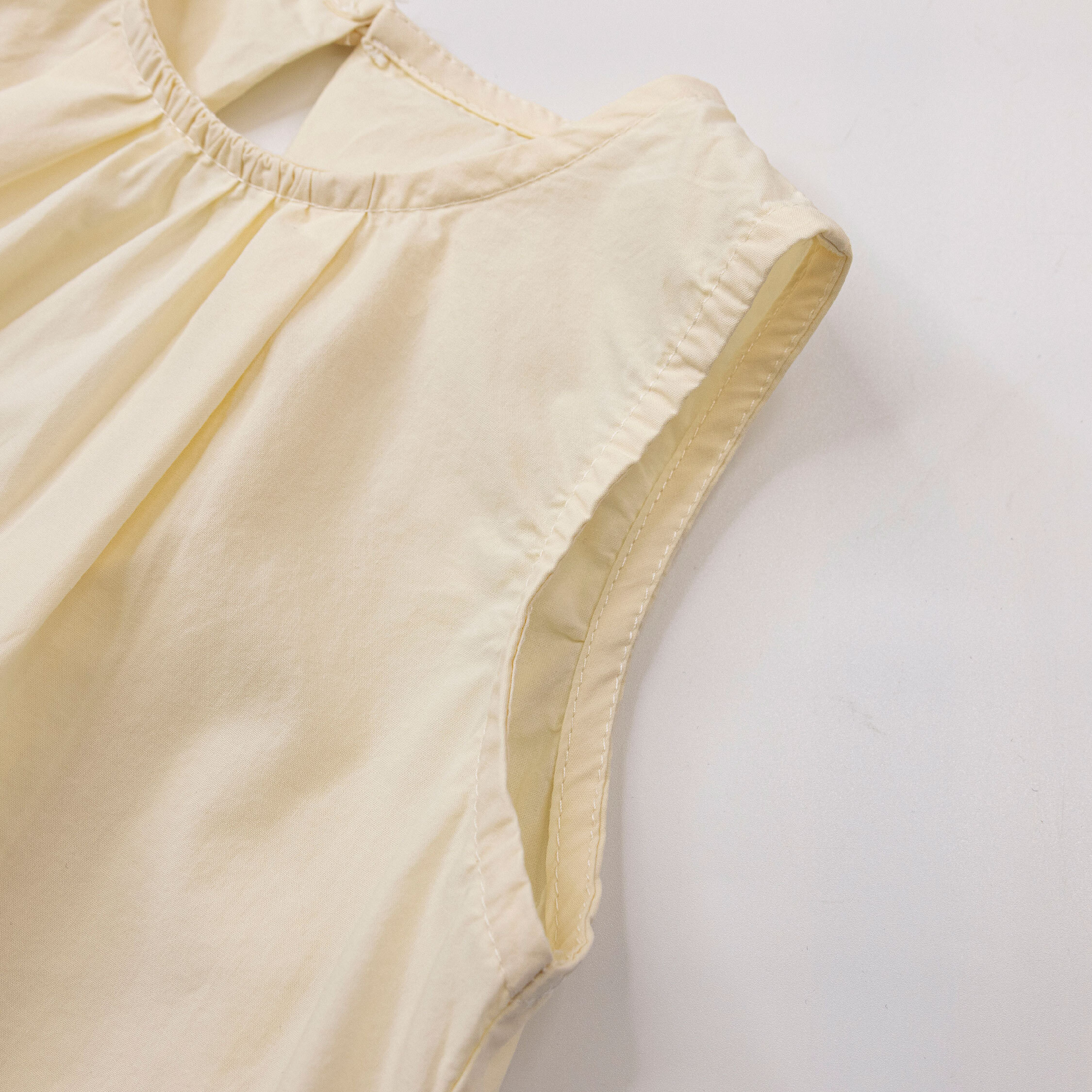 質感造型網紗後挖空背心/上衣 (H50484)