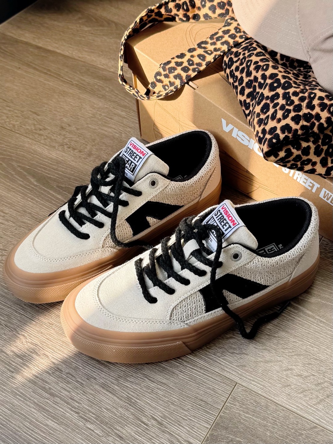 VISION STREET WEAR STICK KNIT復古編織燕麥拿鐵