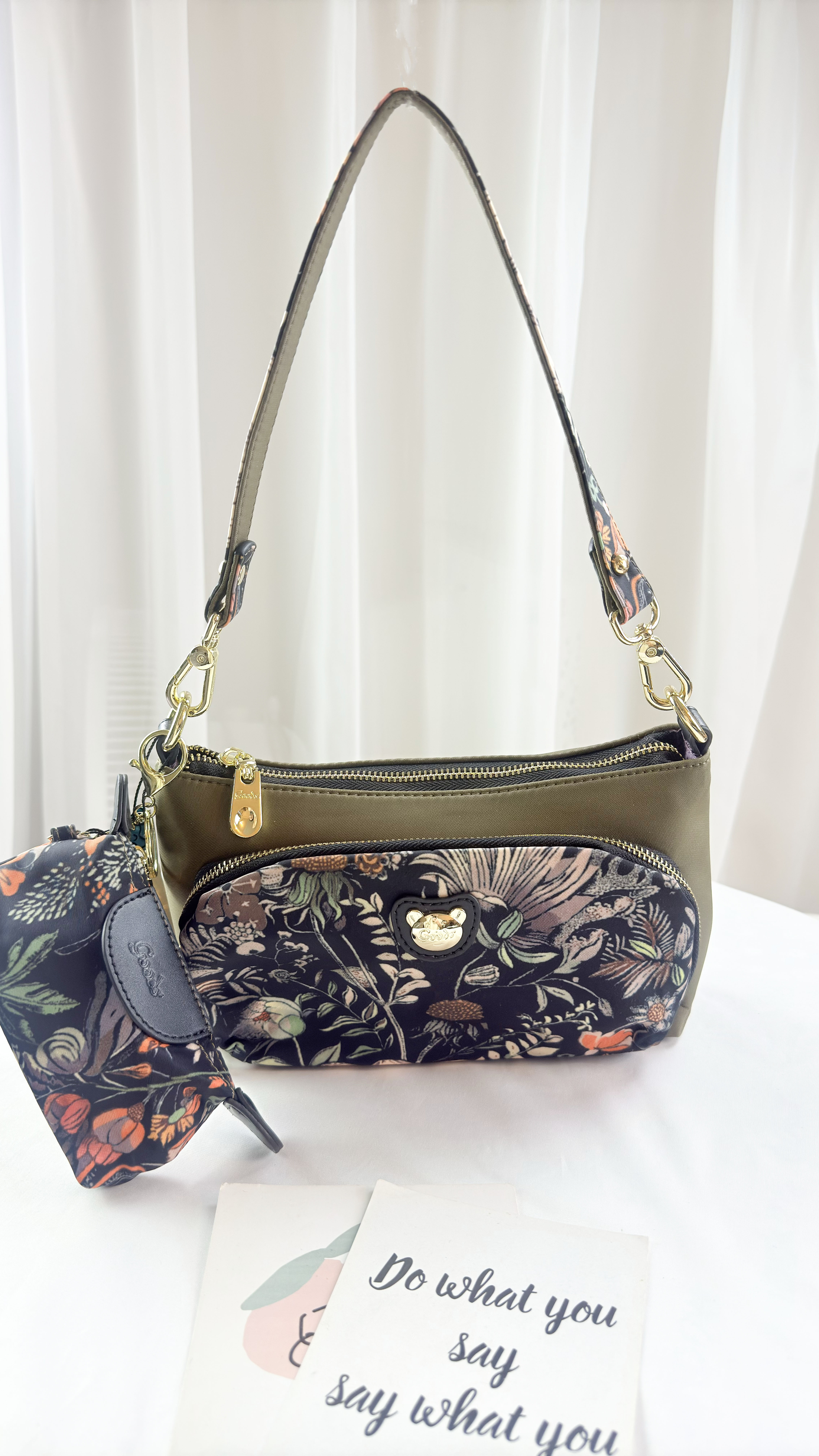 GOODS 綠花防潑水肩背包 / 側背包 附零錢包 #2813