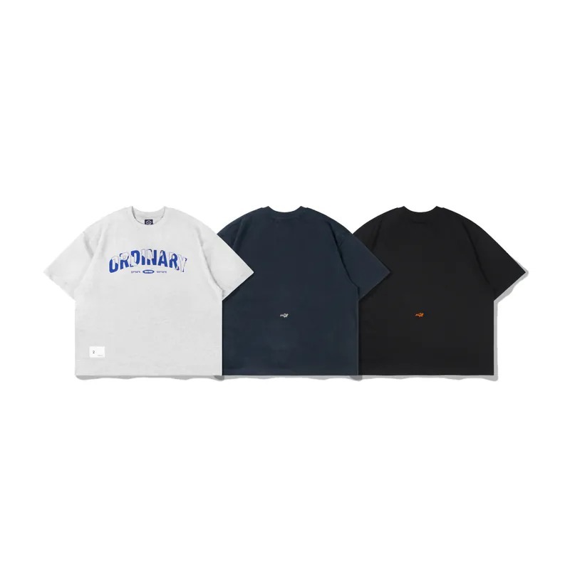 ORDINARY 拱形字體貼布繡短Tee